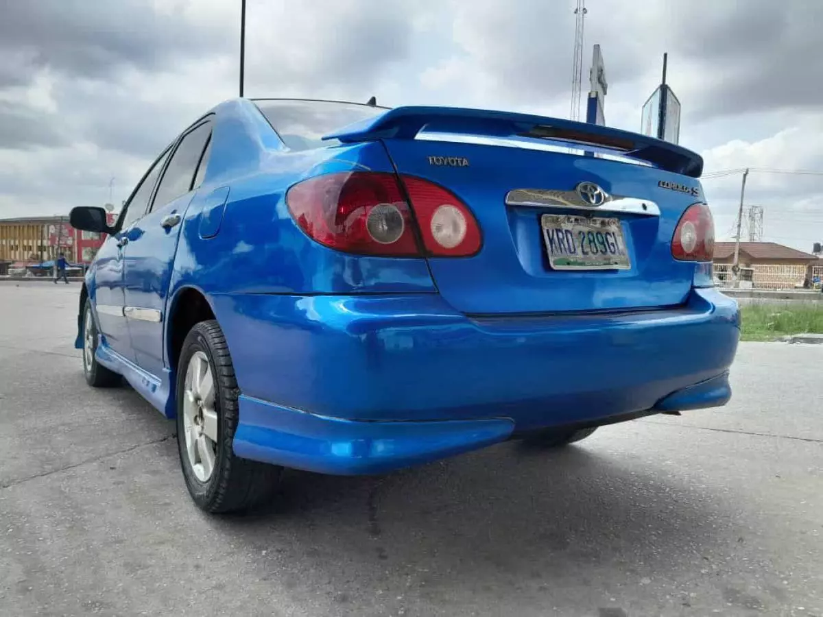 Toyota Corolla   - 2007