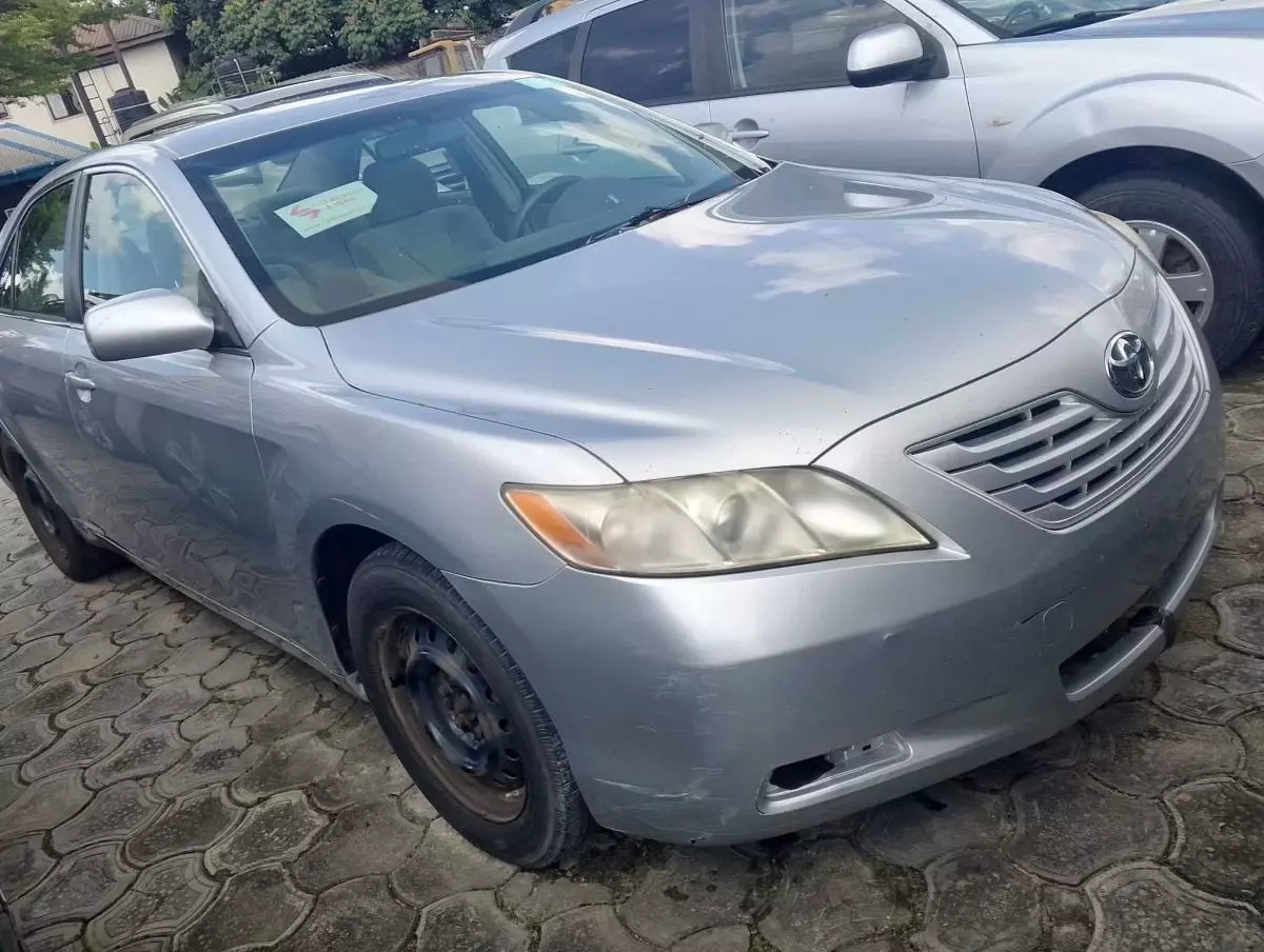 Toyota Camry   - 2007