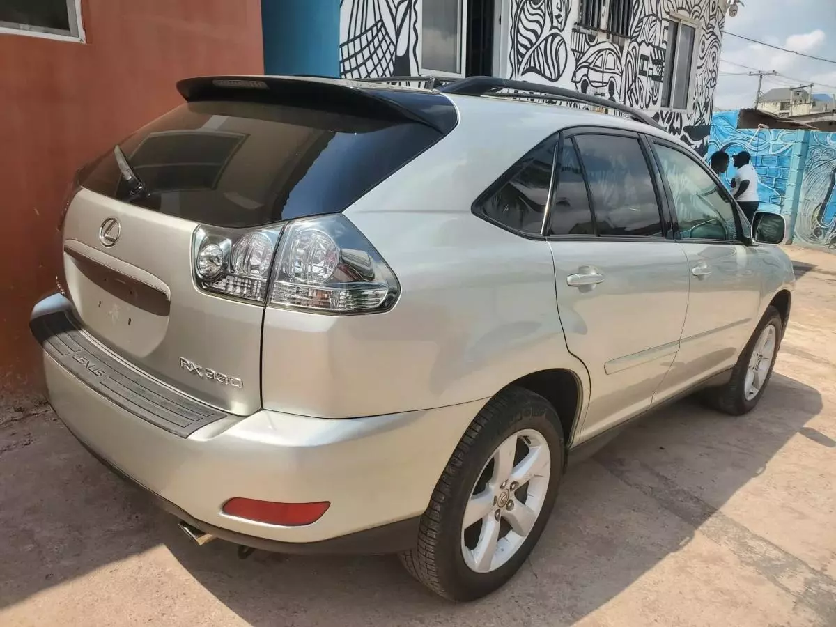 Lexus RX 350   - 2005