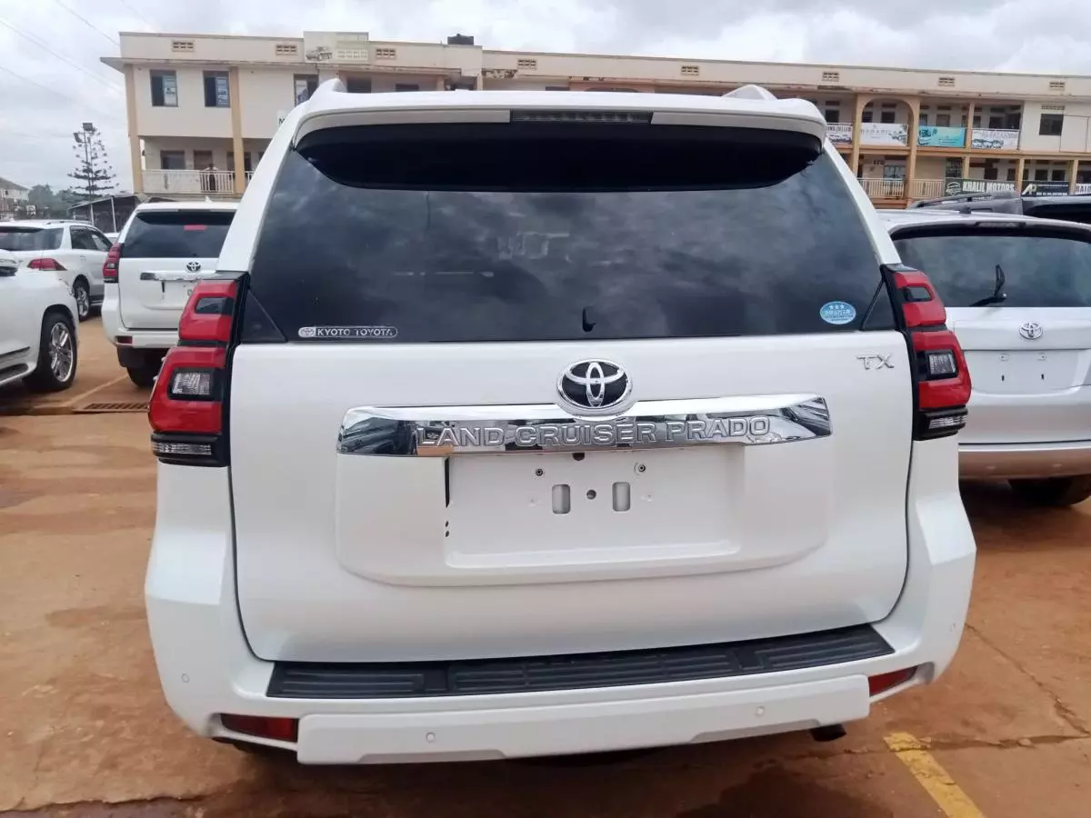 Toyota Landcruiser Prado   - 2018