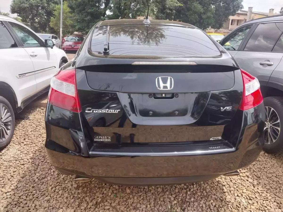 Honda Crosstour   - 2012