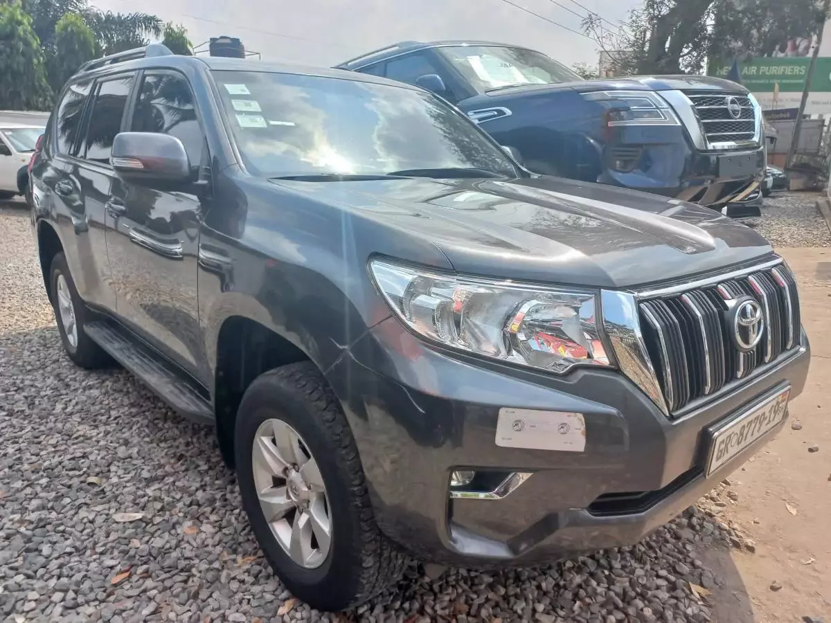 Toyota Landcruiser Prado - 2018