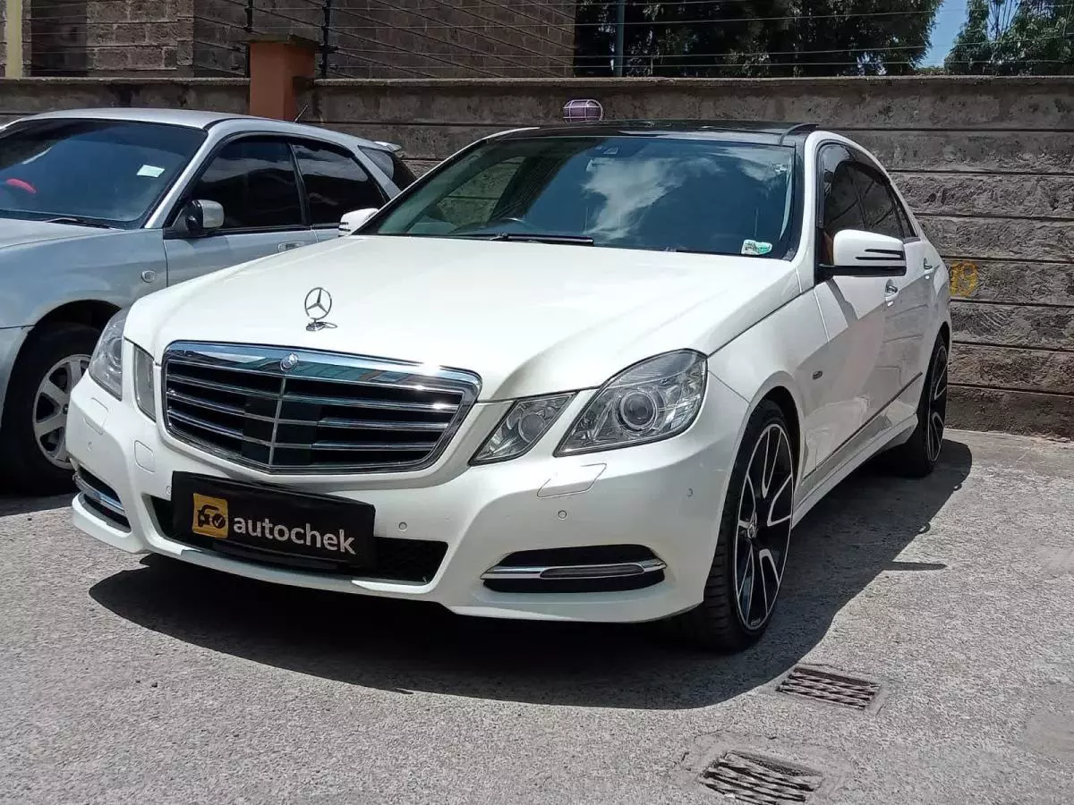 Mercedes-Benz E 350 - 2012