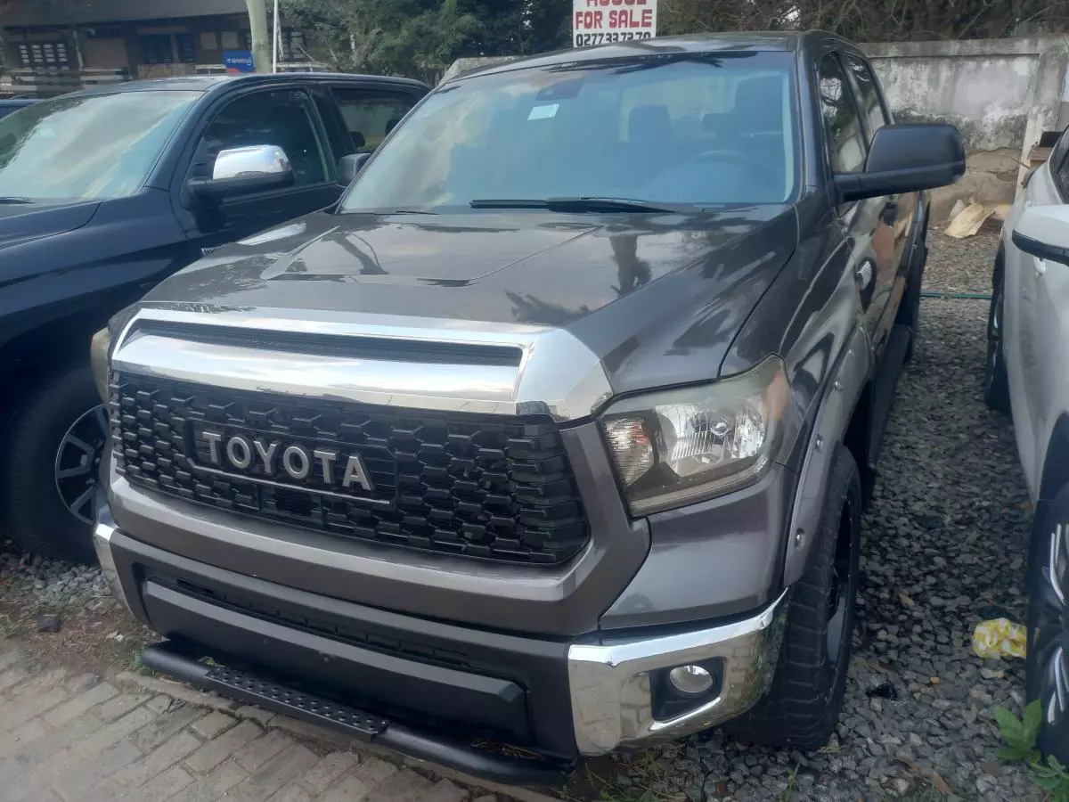 Toyota Tundra   - 2020