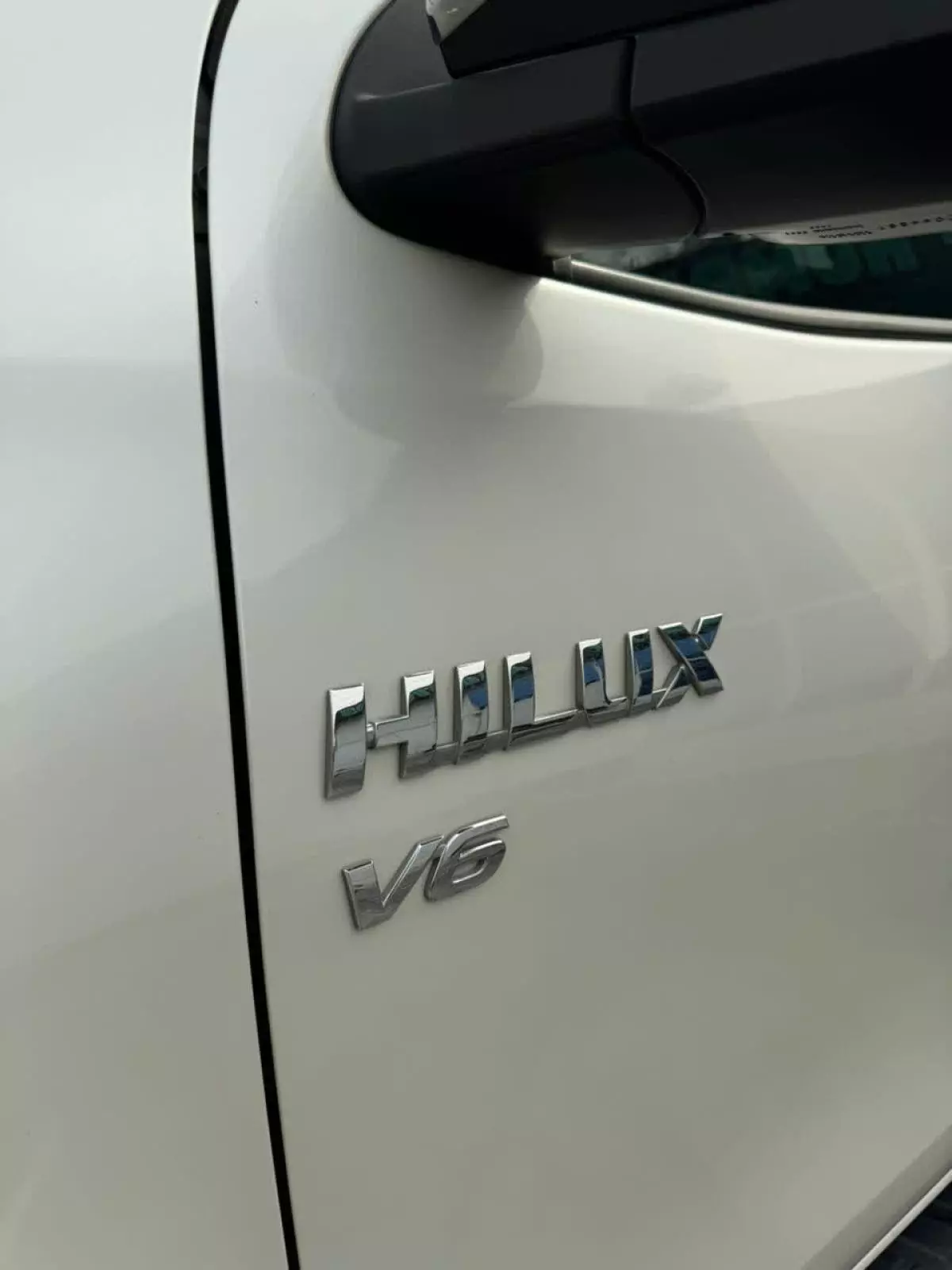 Toyota Hilux   - 2020