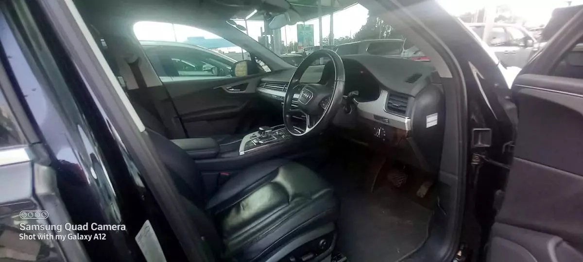 Audi Q7   - 2016