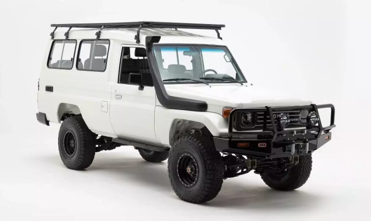 Toyota Land Cruiser Trooper   - 2024