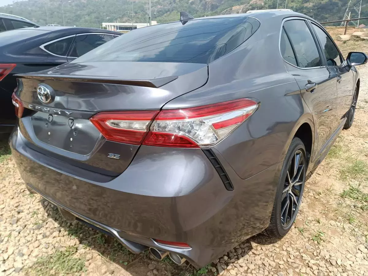 Toyota Camry - 2022