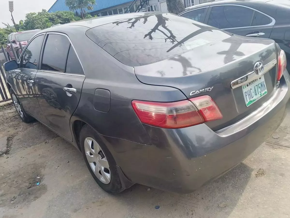 Toyota Camry   - 2008