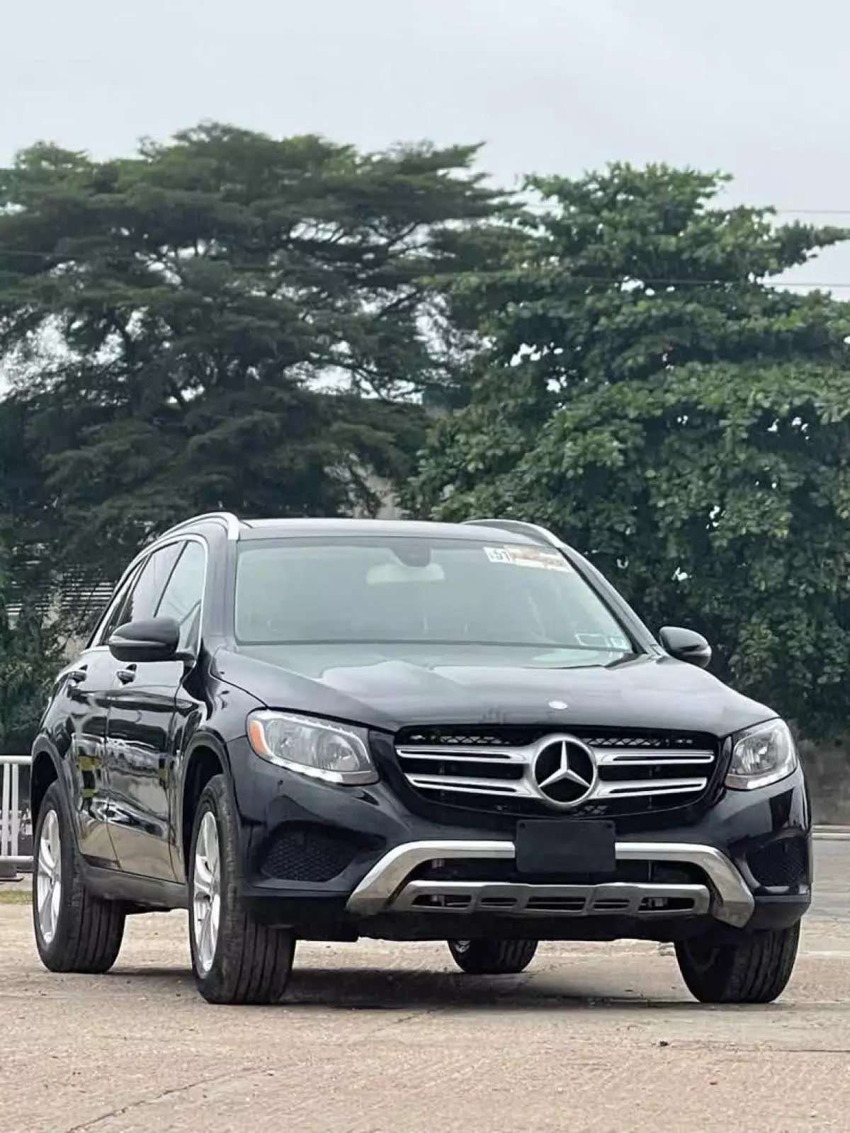 Mercedes-Benz GLC 300   - 2017