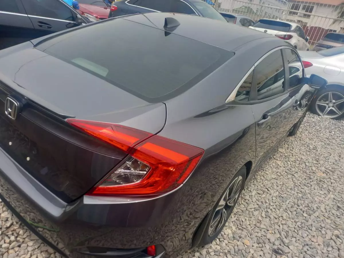Honda Civic - 2019