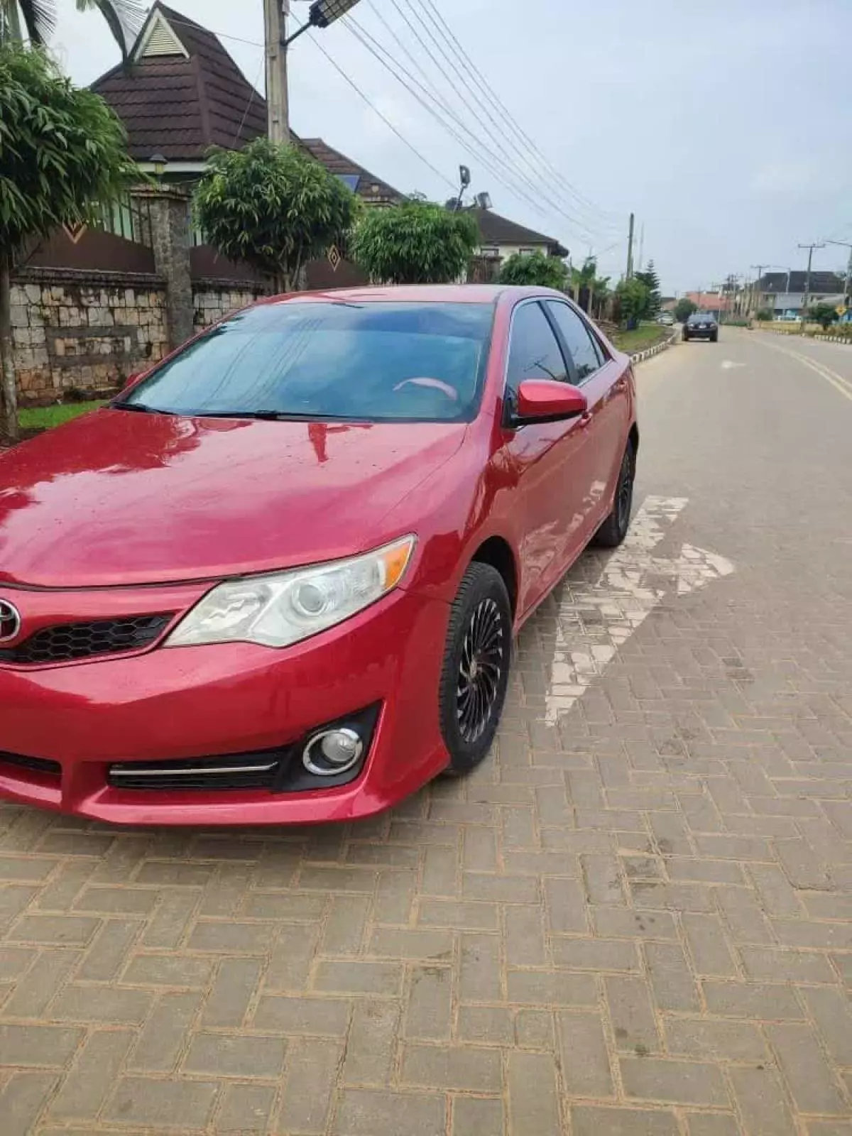 Toyota Camry   - 2014