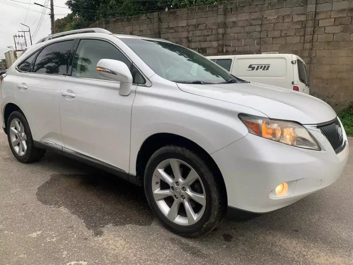 Lexus RX 350   - 2010