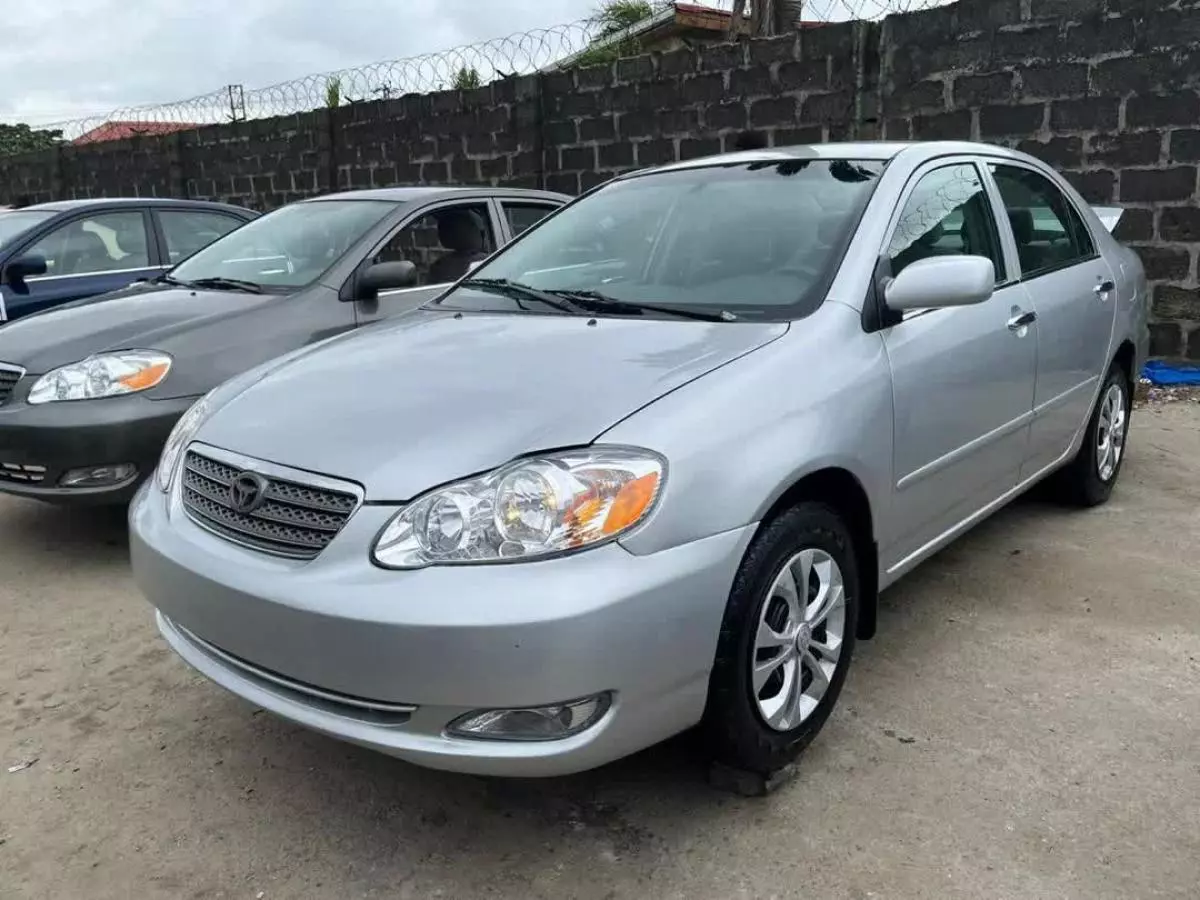 Toyota Corolla   - 2007