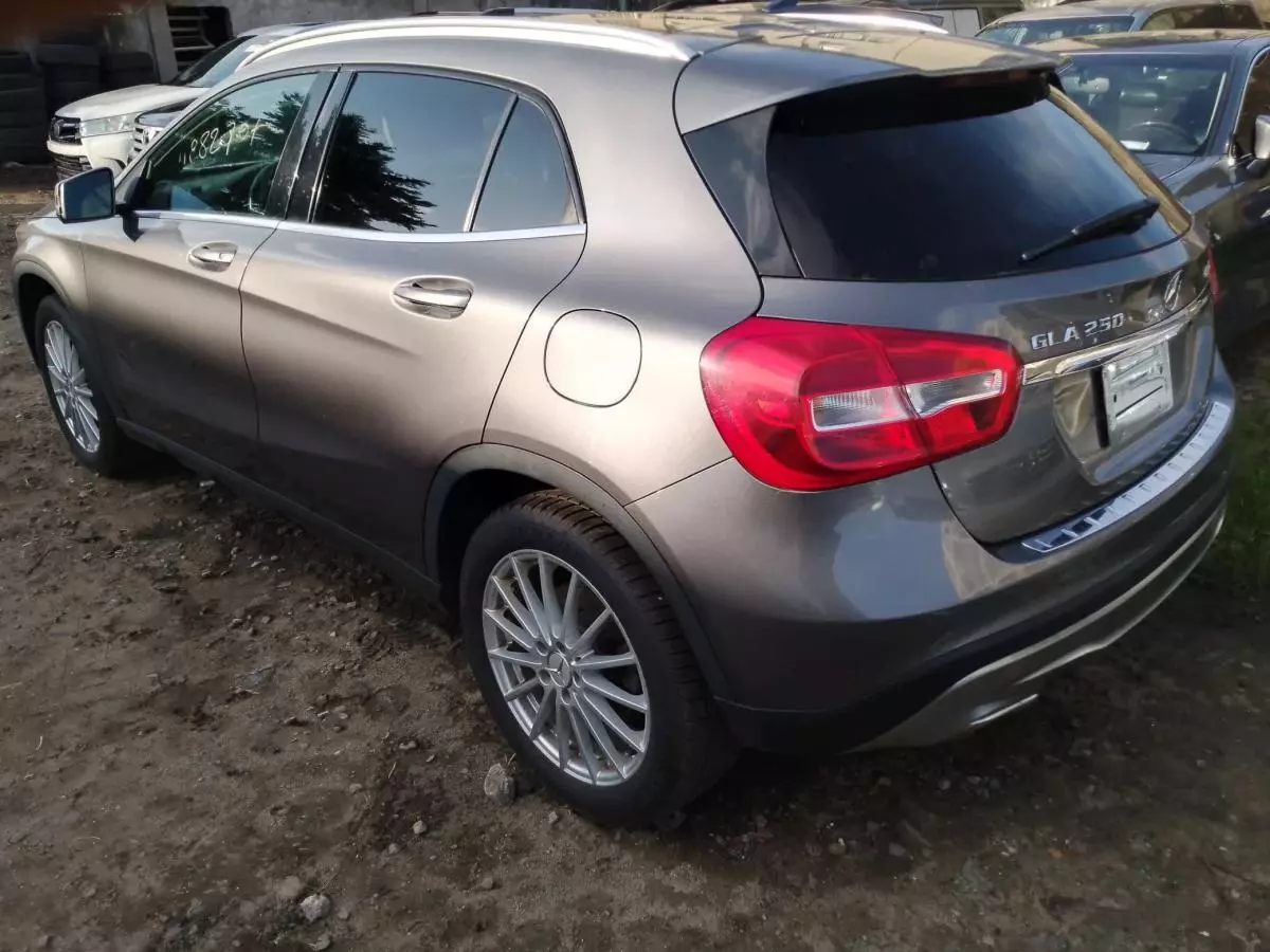 Mercedes-Benz GLA 250   - 2015