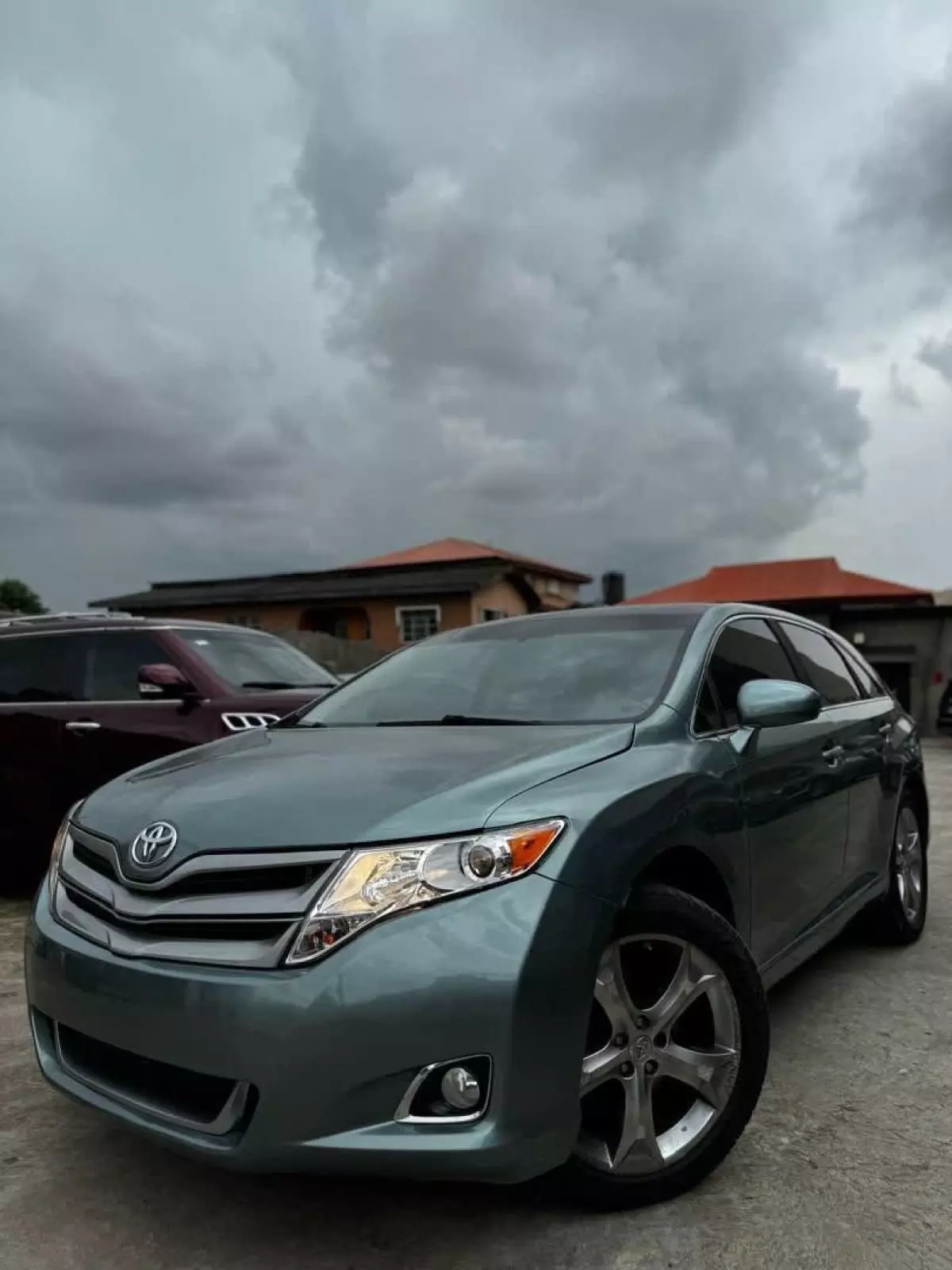 Toyota Venza   - 2011