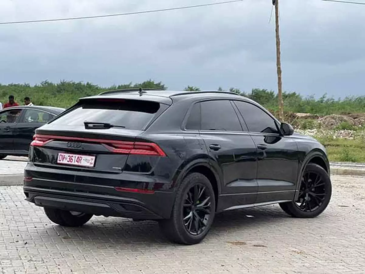 Audi Q8   - 2020