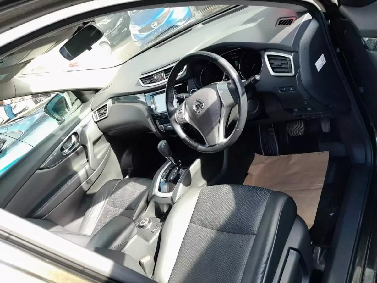 Nissan X-Trail   - 2016