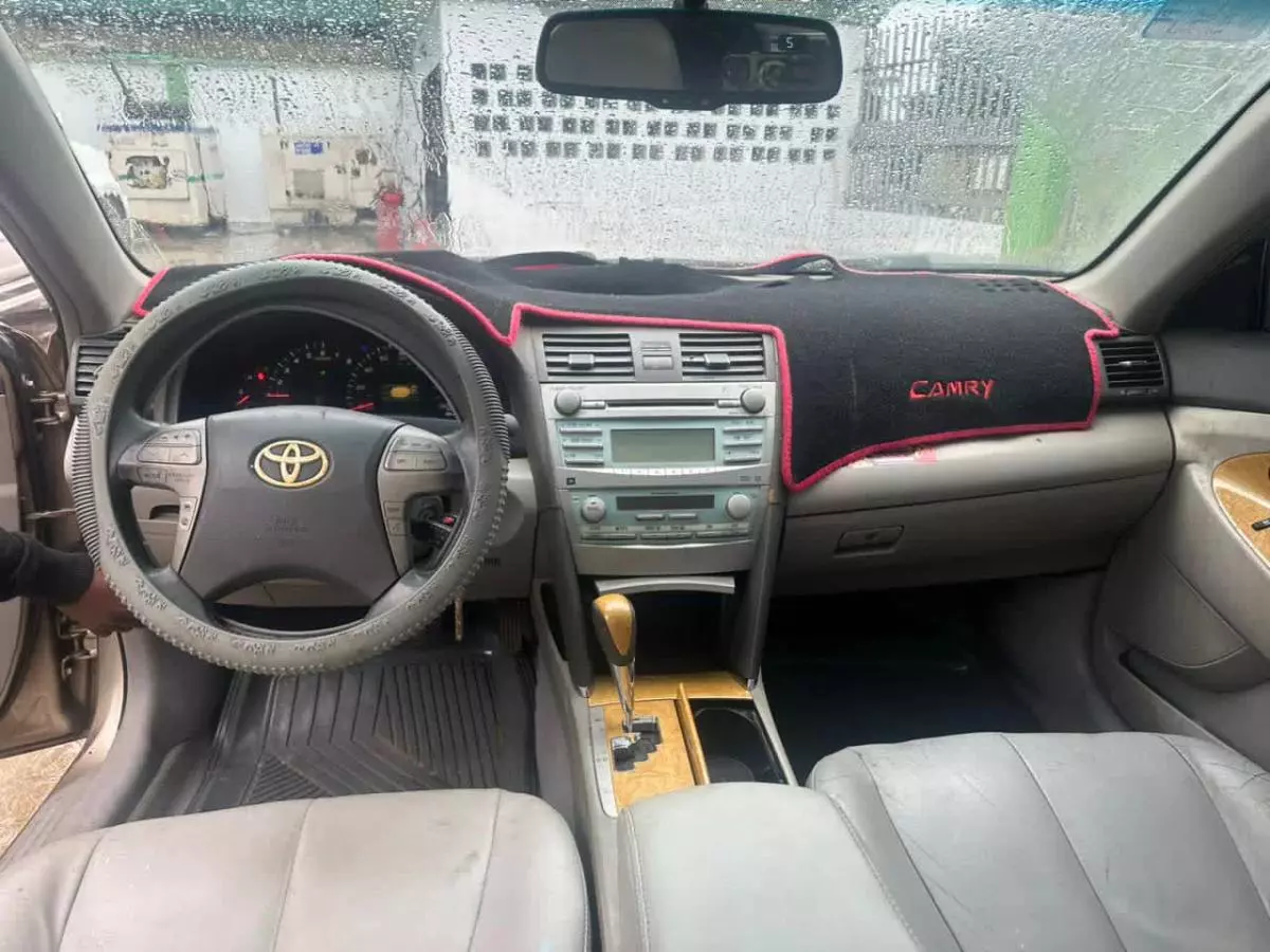 Toyota Camry   - 2007