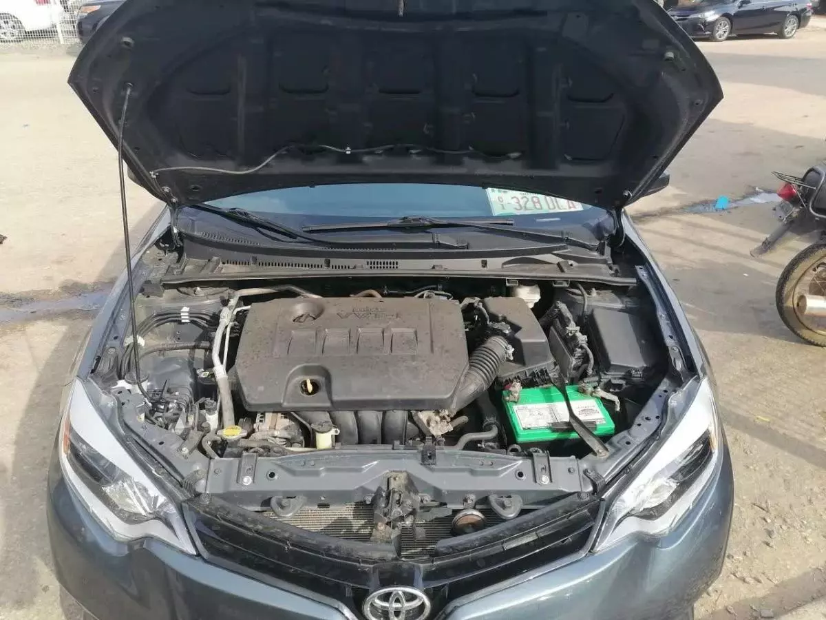 Toyota Corolla   - 2014