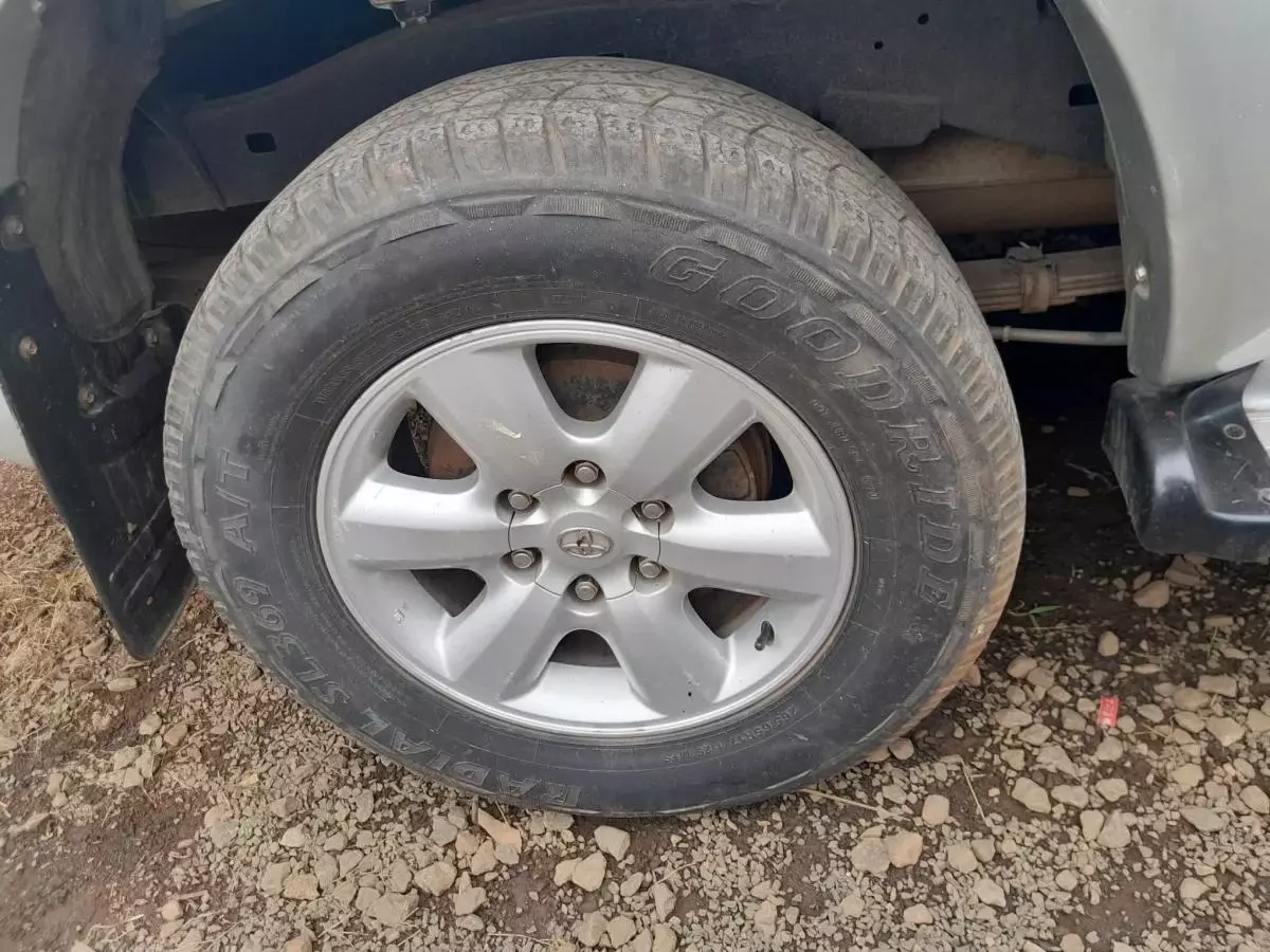 Toyota Hilux - 2011