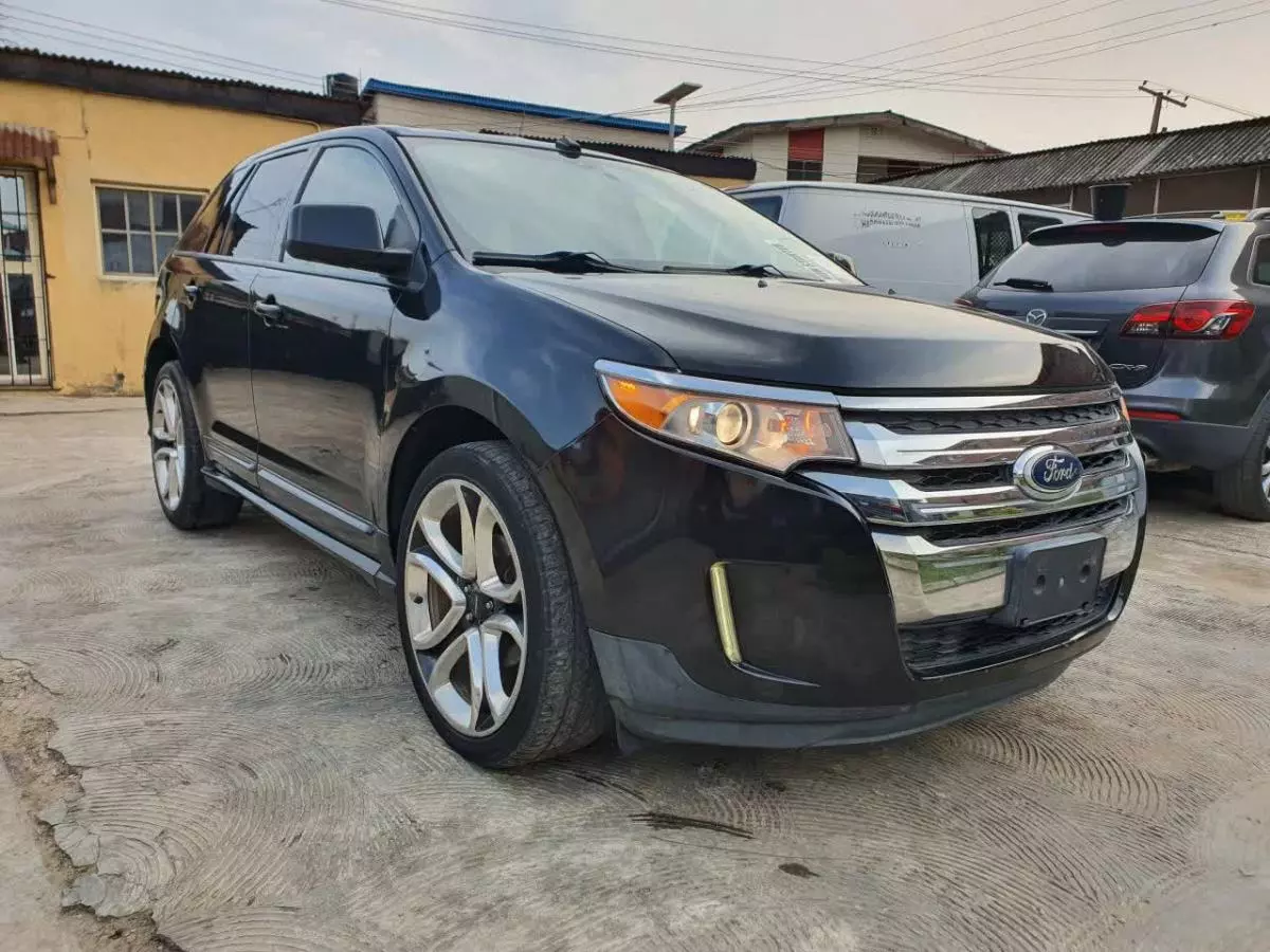 Ford Edge   - 2011