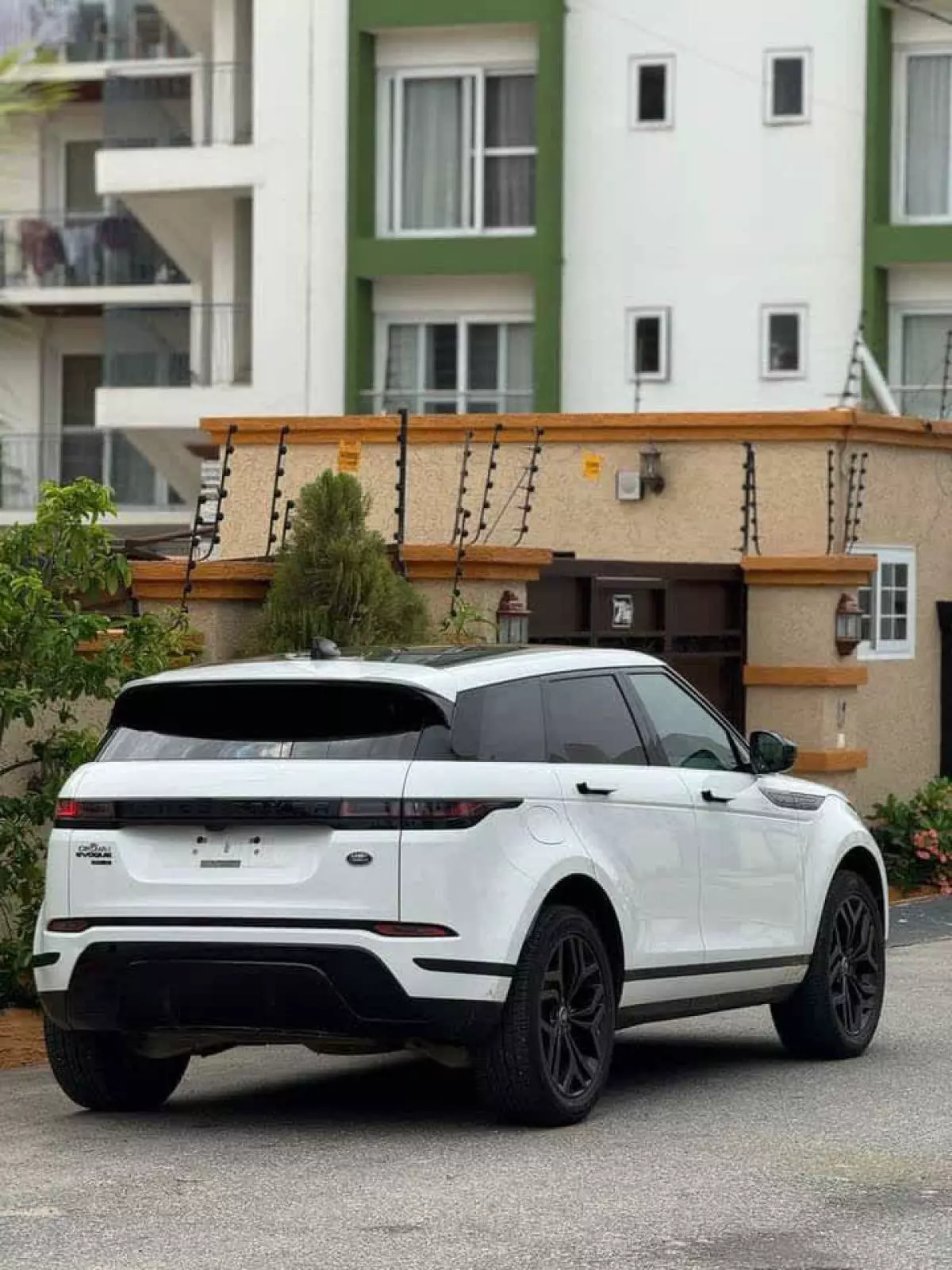 Land Rover Range Rover Evoque   - 2020