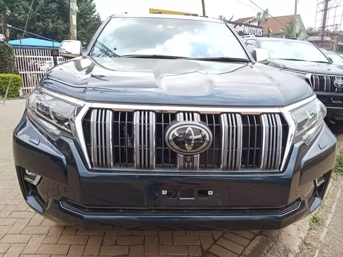 Toyota Land Cruiser Prado TX L   - 2017