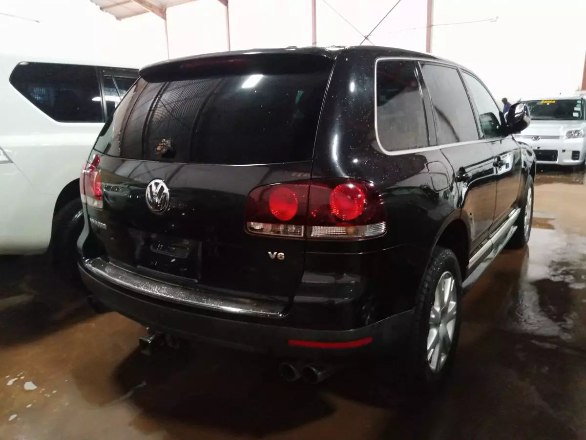 Volkswagen Touareg   - 2009