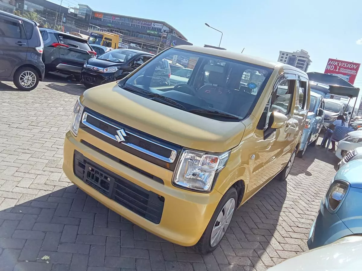 SUZUKI Wagon R+   - 2017