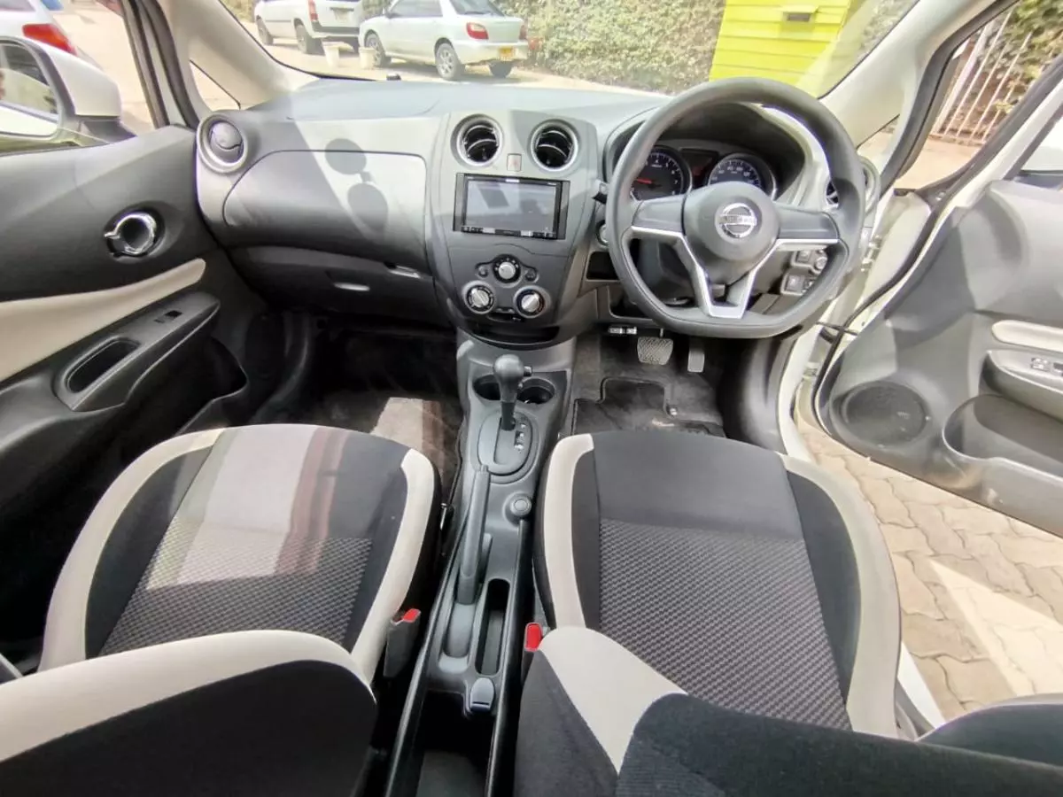 Nissan Note   - 2010