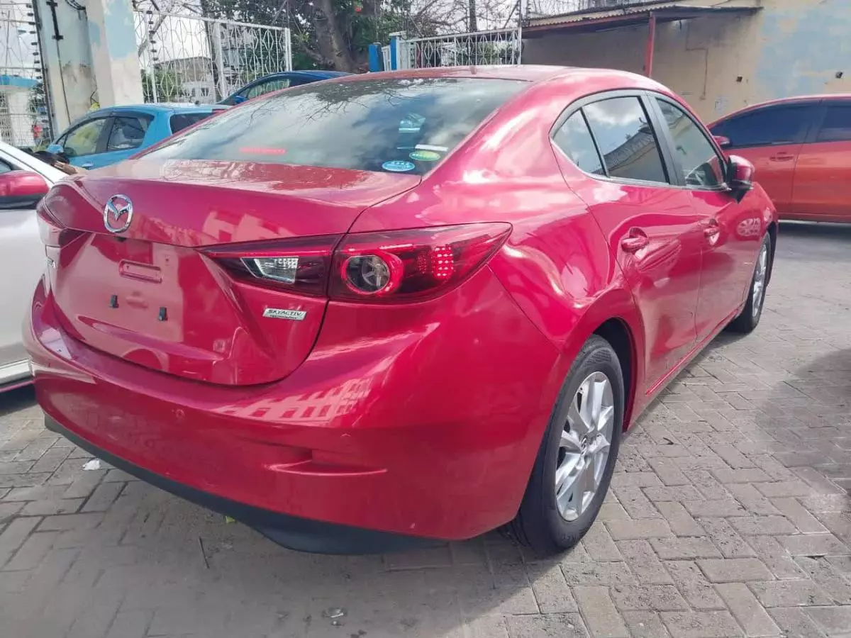 Mazda Axela    - 2016