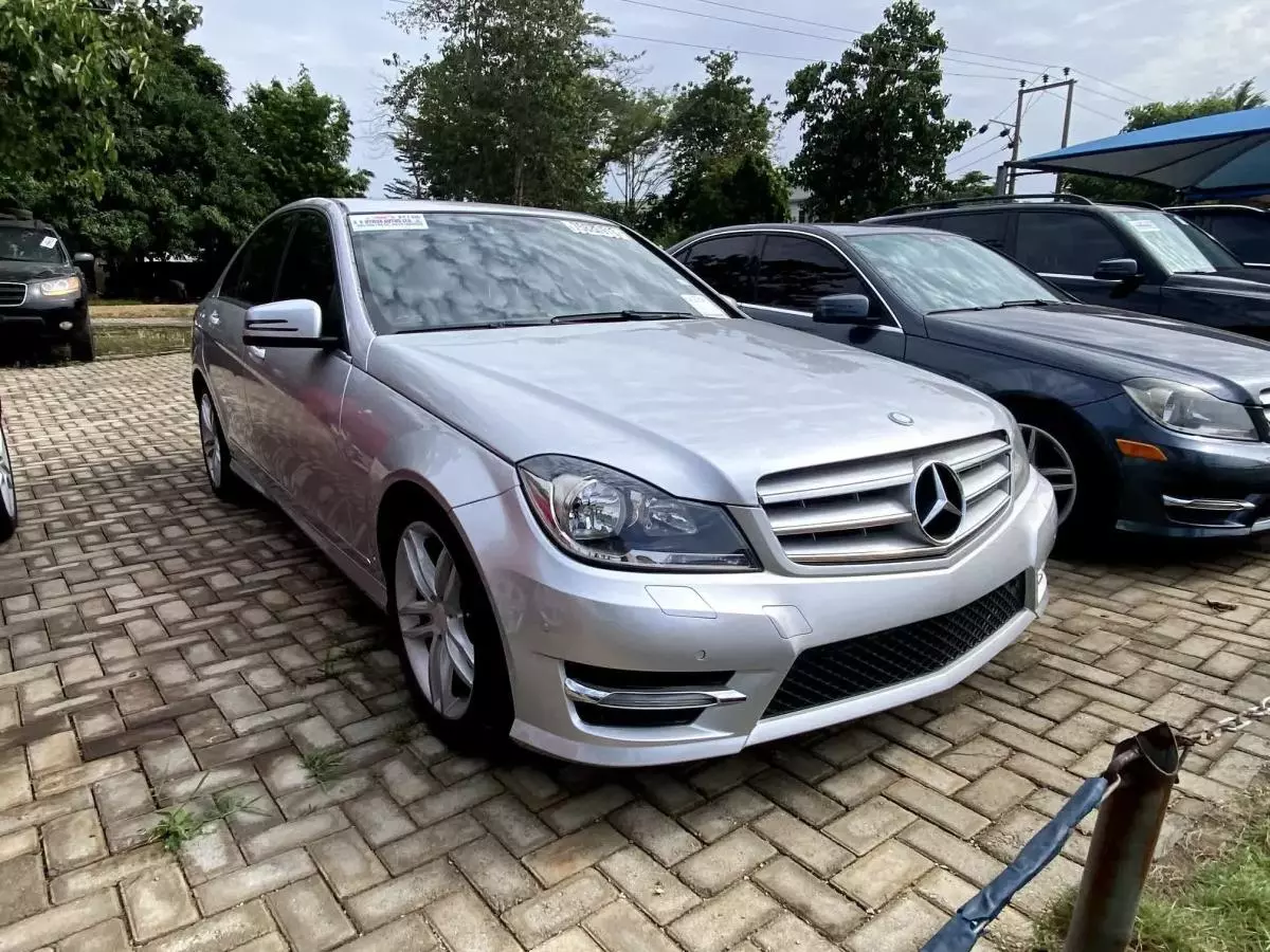 Mercedes-Benz C 300   - 2013