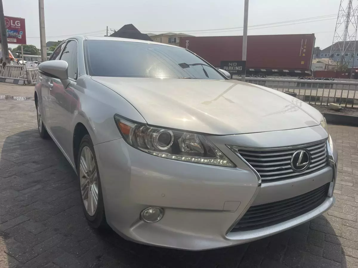 Lexus ES 350   - 2013