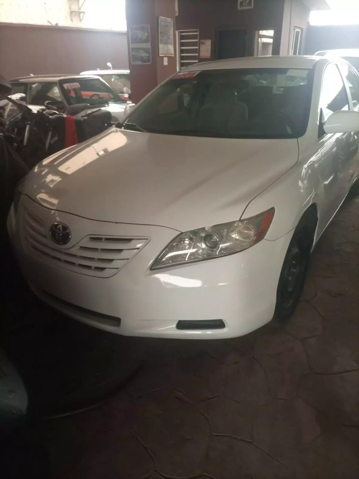 Toyota Camry   - 2009