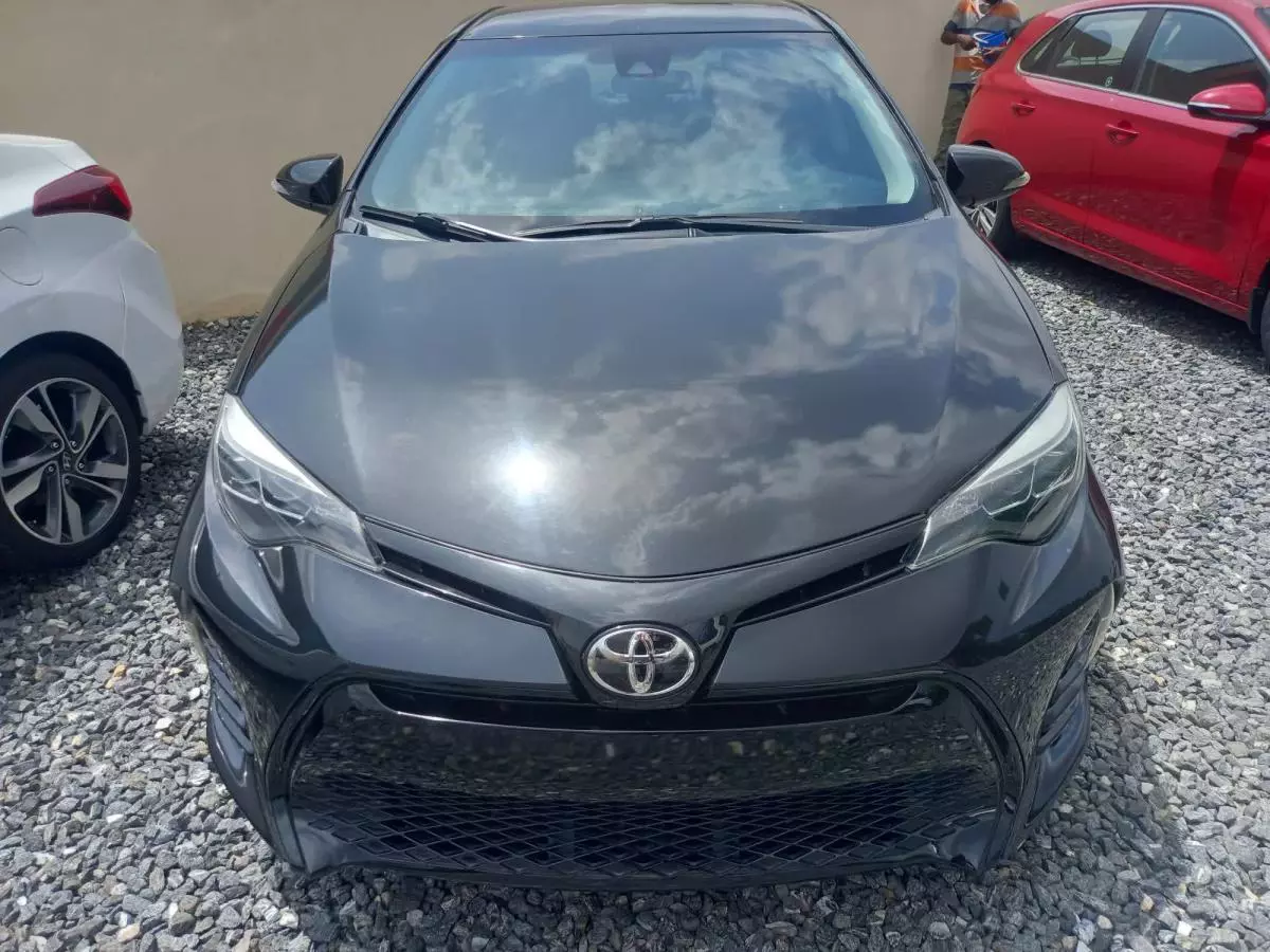 Toyota Corolla   - 2018