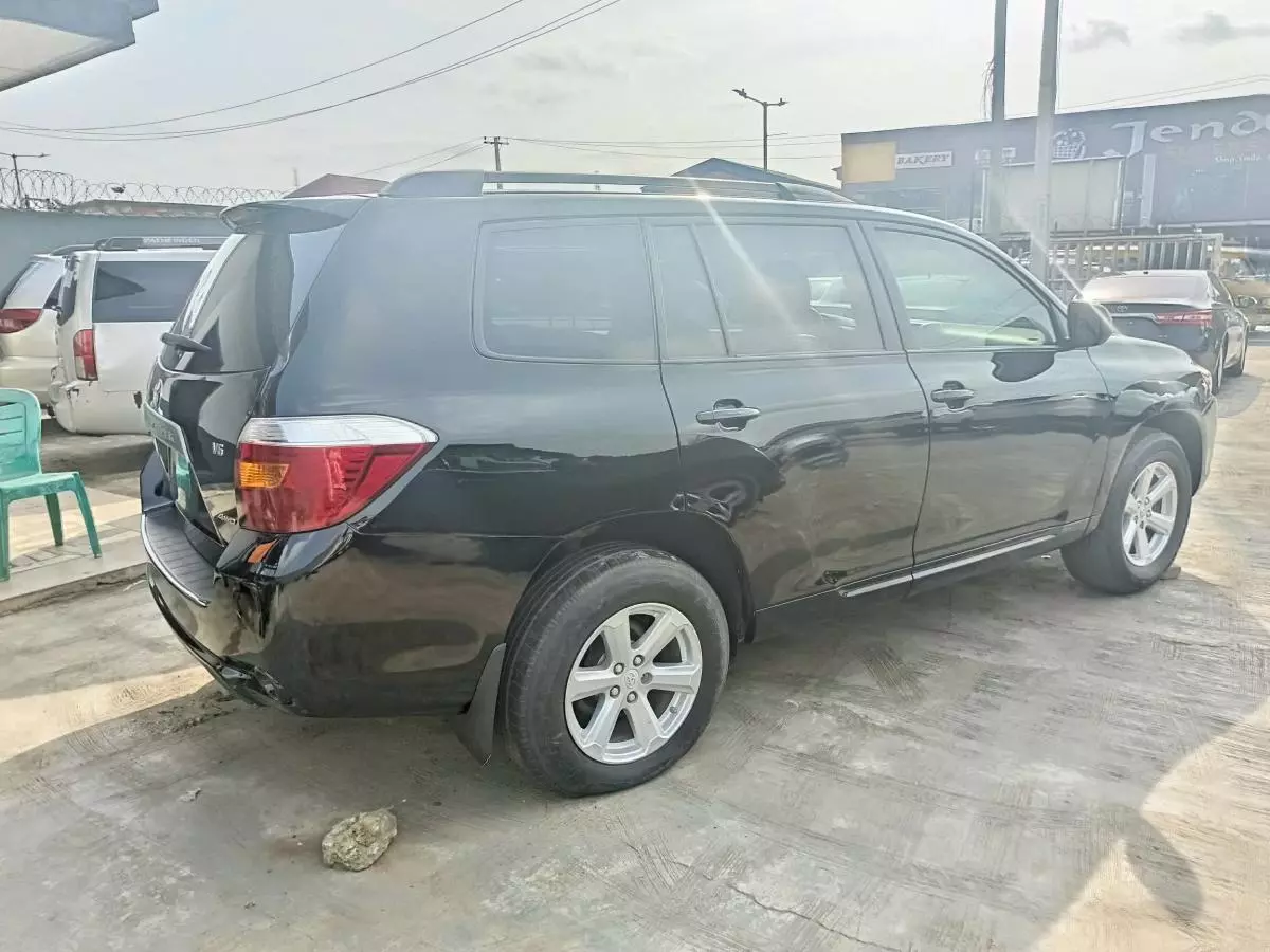 Toyota Highlander   - 2008