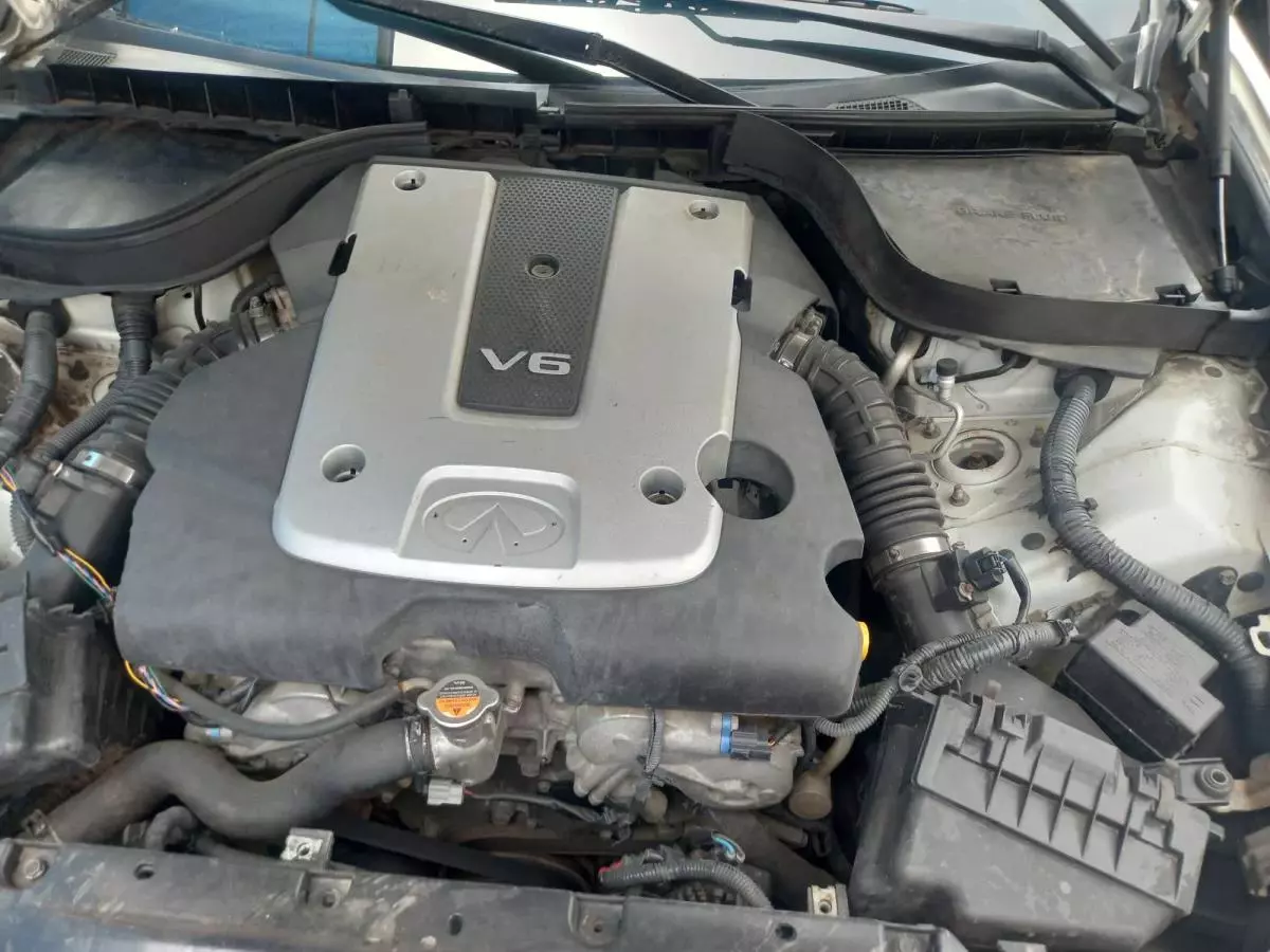Infiniti G35 - 2013