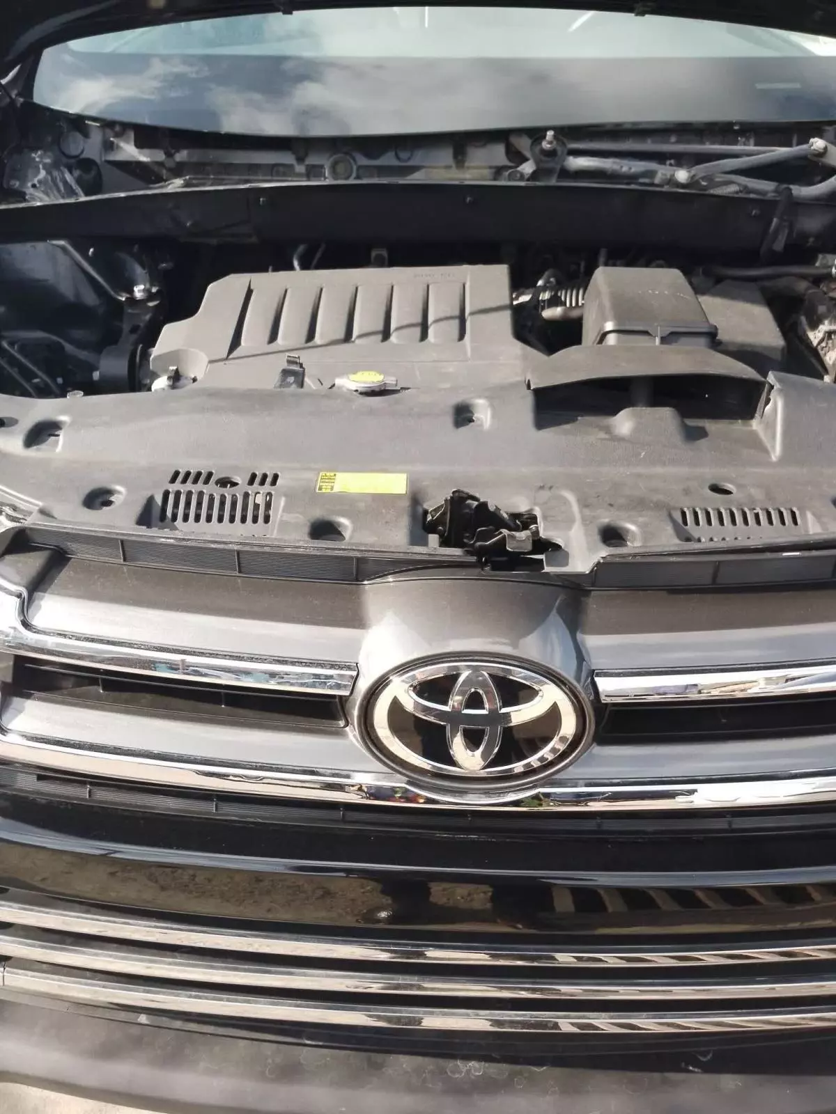 Toyota Highlander   - 2015