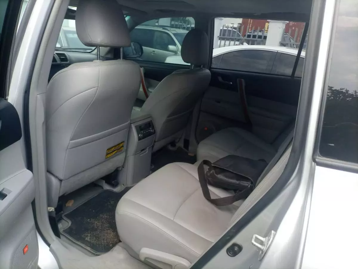 Toyota Highlander - 2009