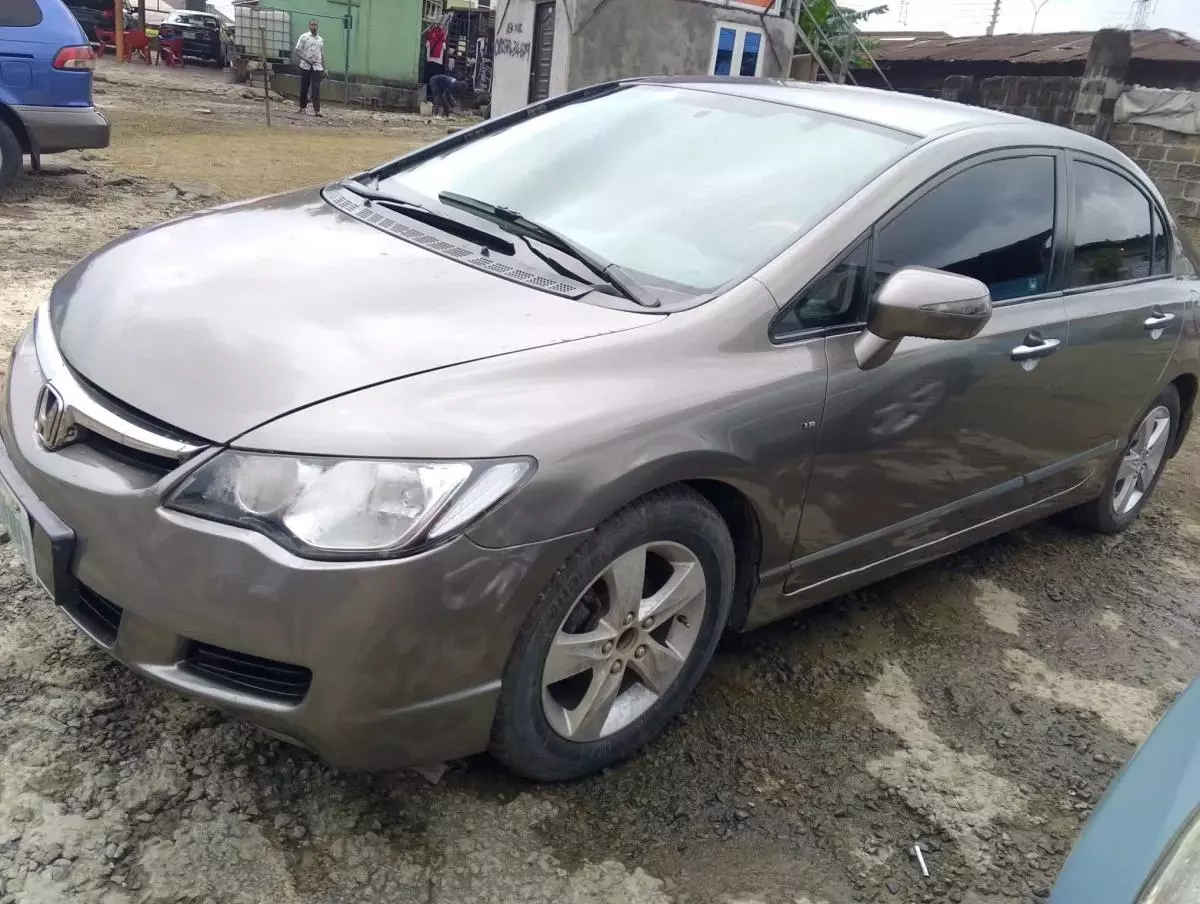 Honda Civic   - 2008