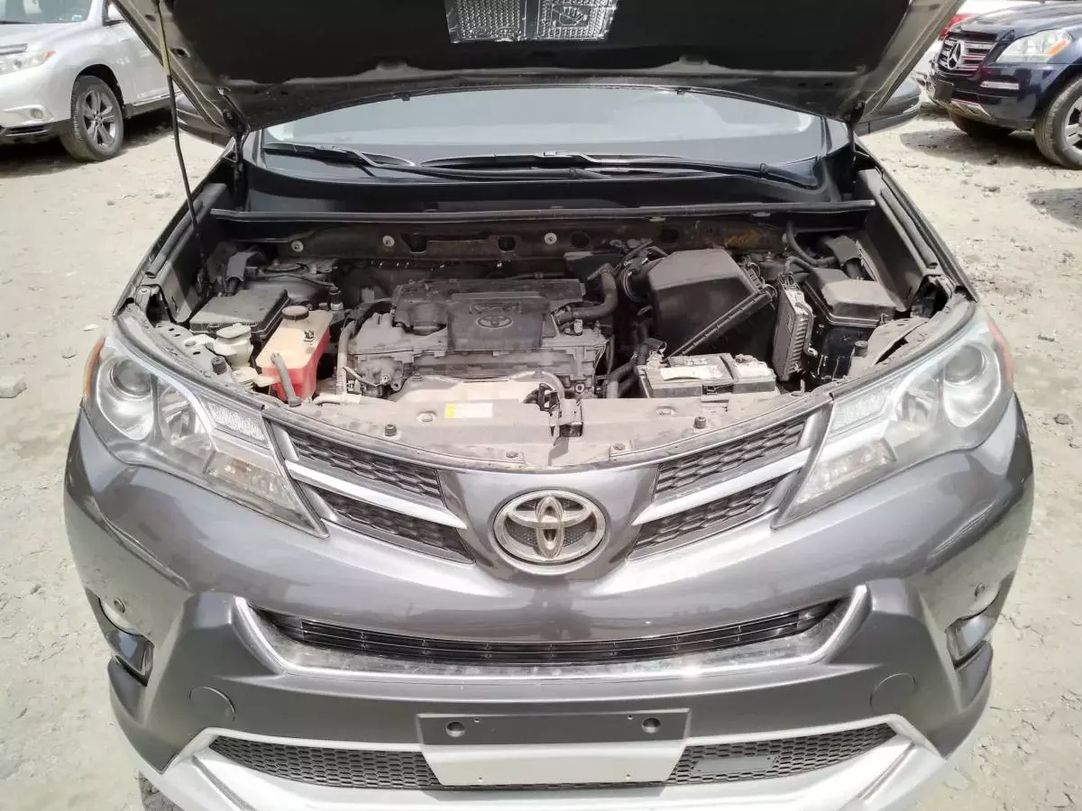Toyota RAV 4   - 2013