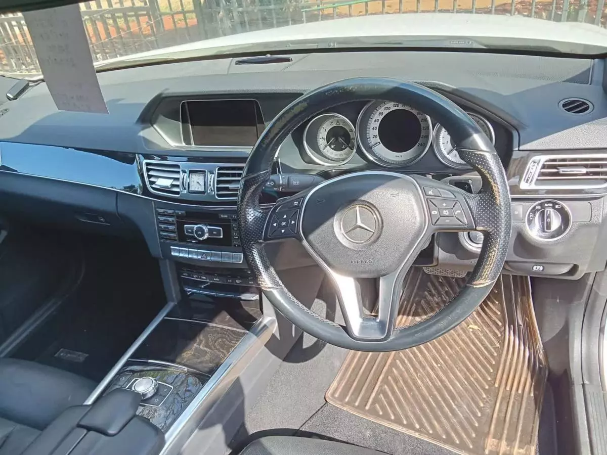 Mercedes-Benz E 350   - 2014