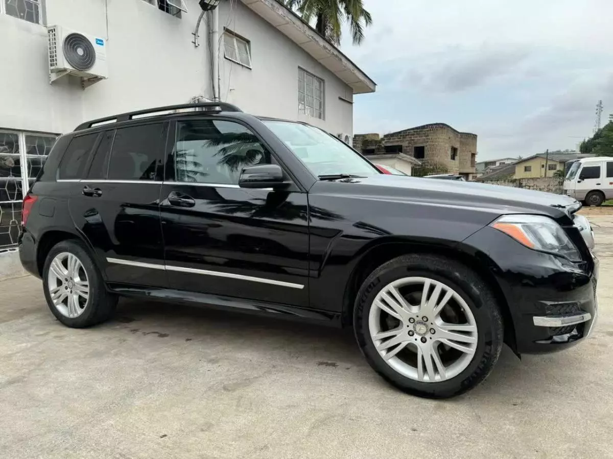 Mercedes-Benz GLK 350   - 2014