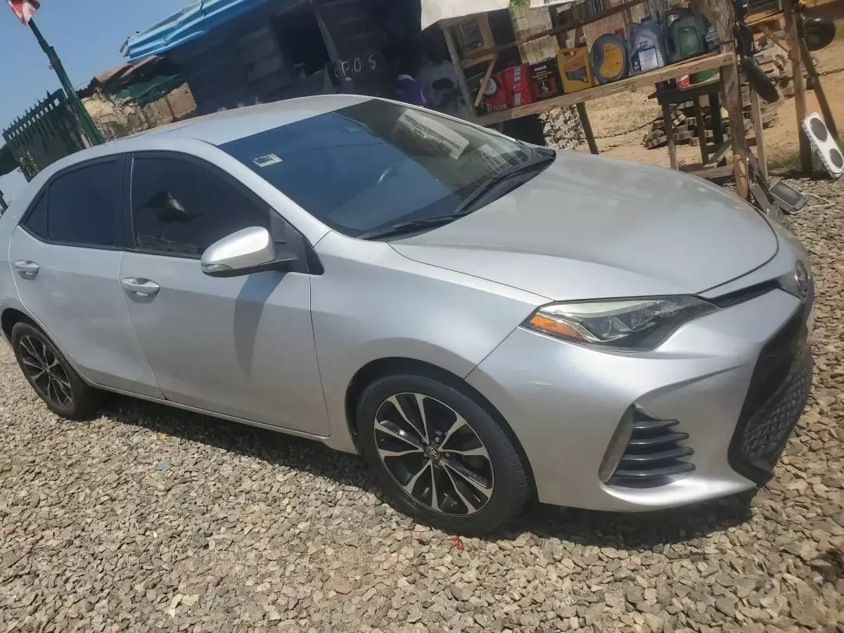 Toyota Corolla   - 2019