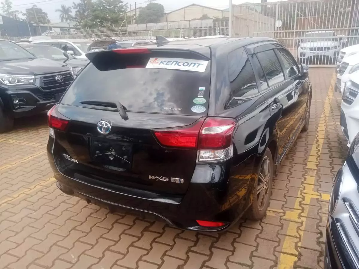 Toyota Fielder hybrid    - 2016