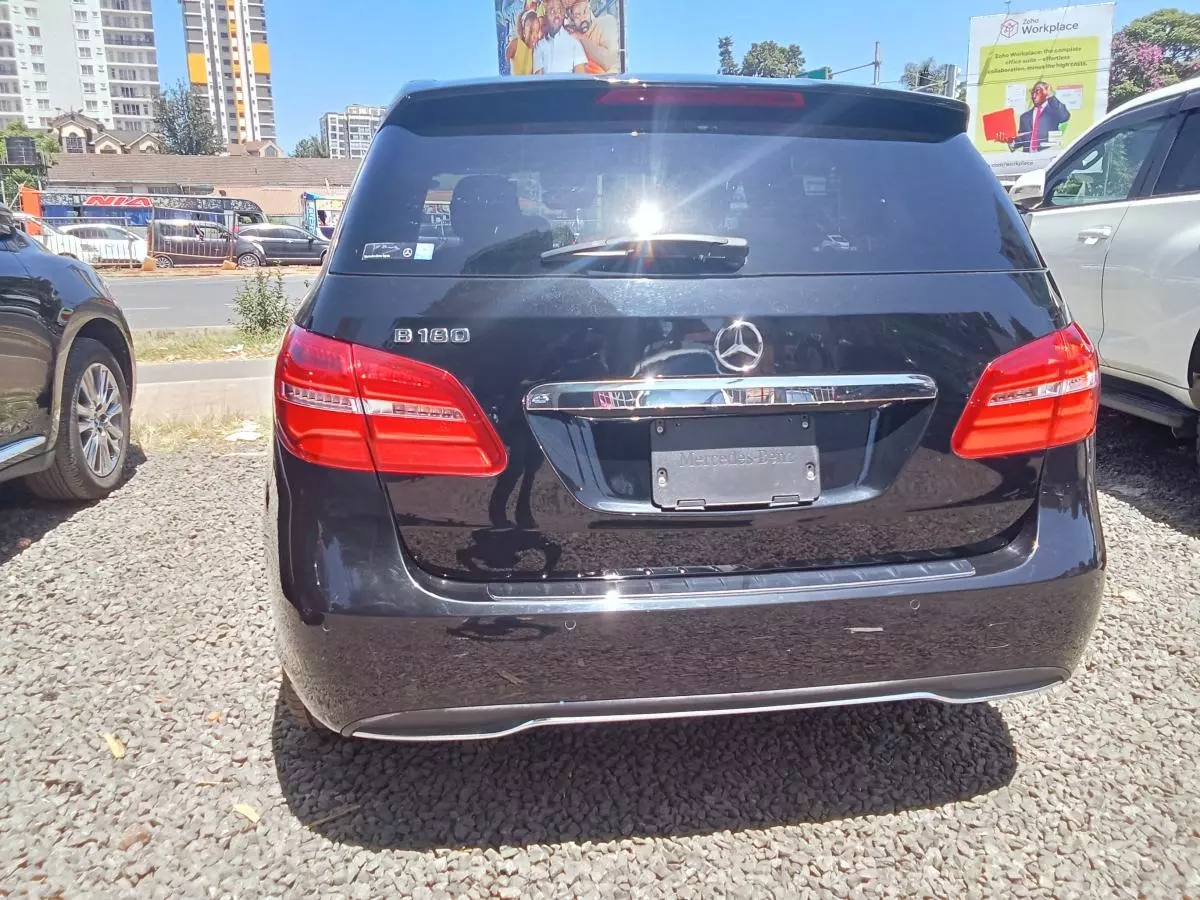 Mercedes-Benz B 180   - 2017