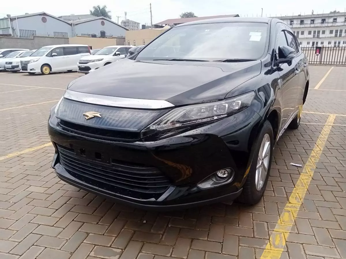 Toyota Harrier   - 2015