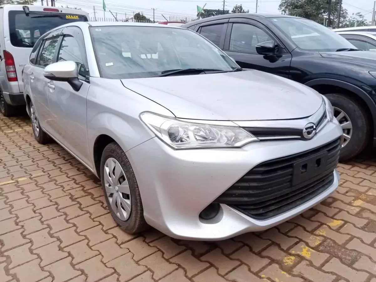 Toyota Fielder    - 2015