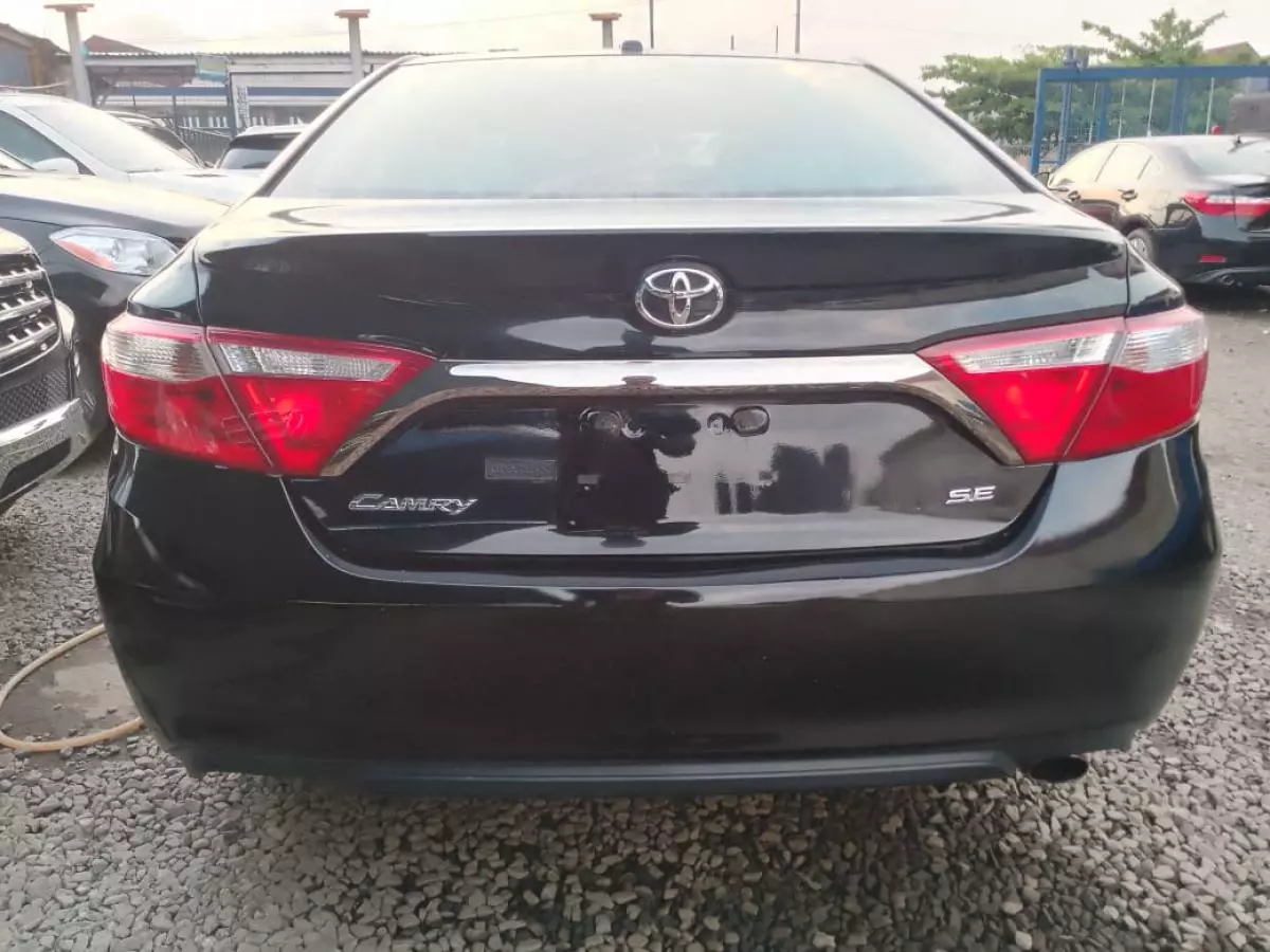 Toyota Camry   - 2015